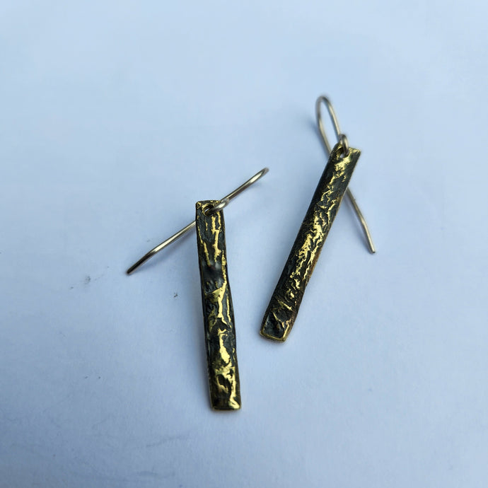 Medium Reticulated Brass 